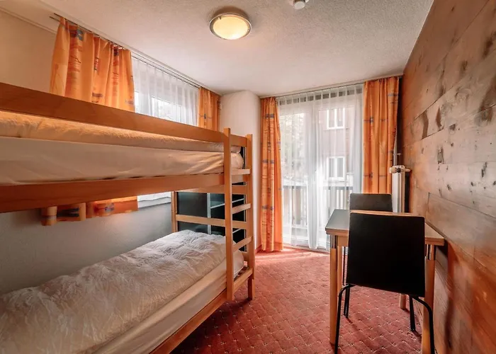 Hotel Les Amis 3*