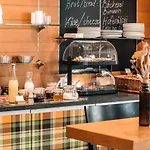 Les Amis Hotel